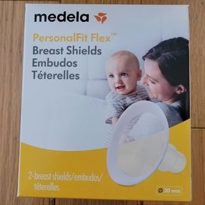 Medela Breast Shields Personal Fit Flex 30mm oval-shaped 2 pack